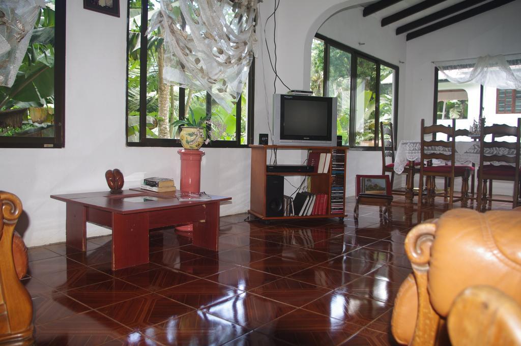 Papaya Villa